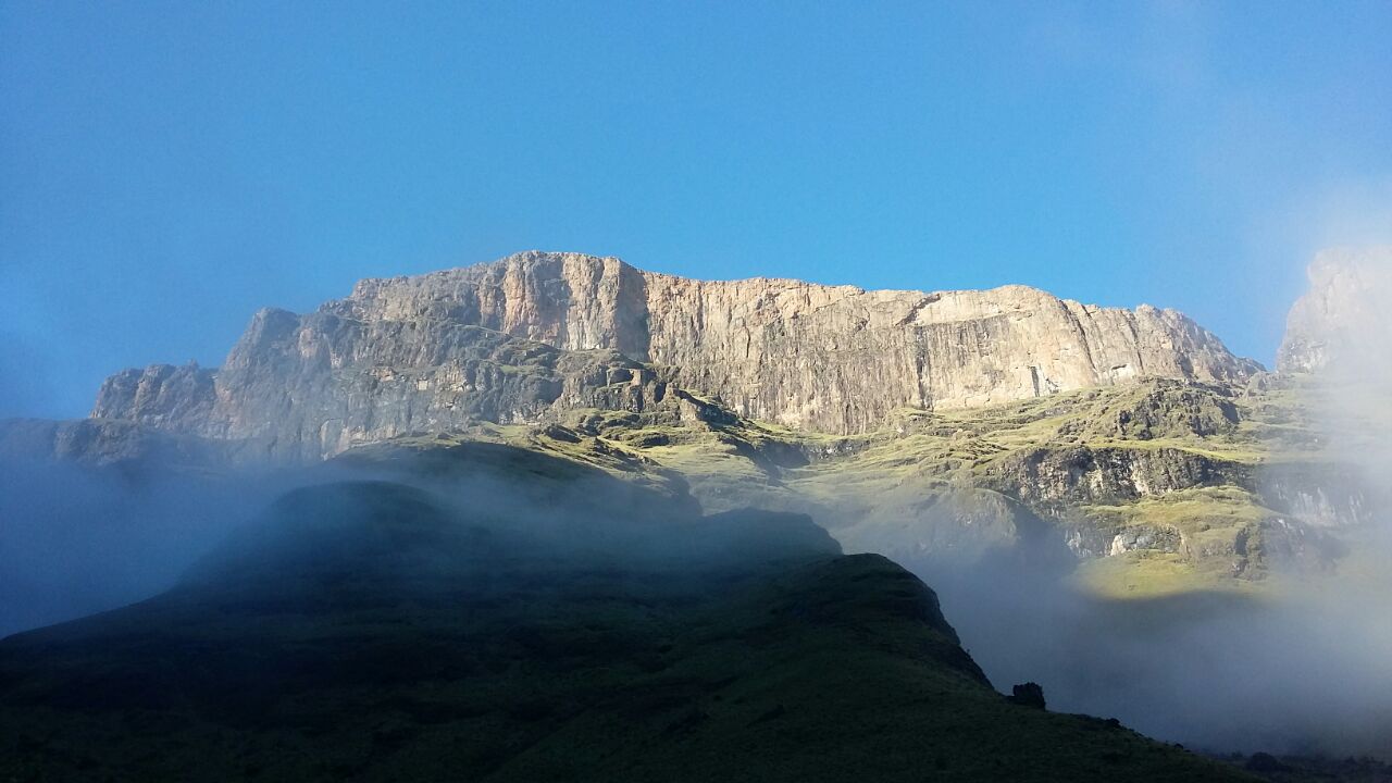 Champagne Castle Drakensberg Hike_2