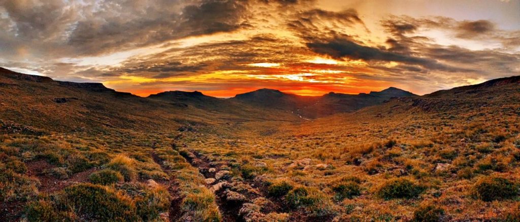 4 day Mafadi Hike